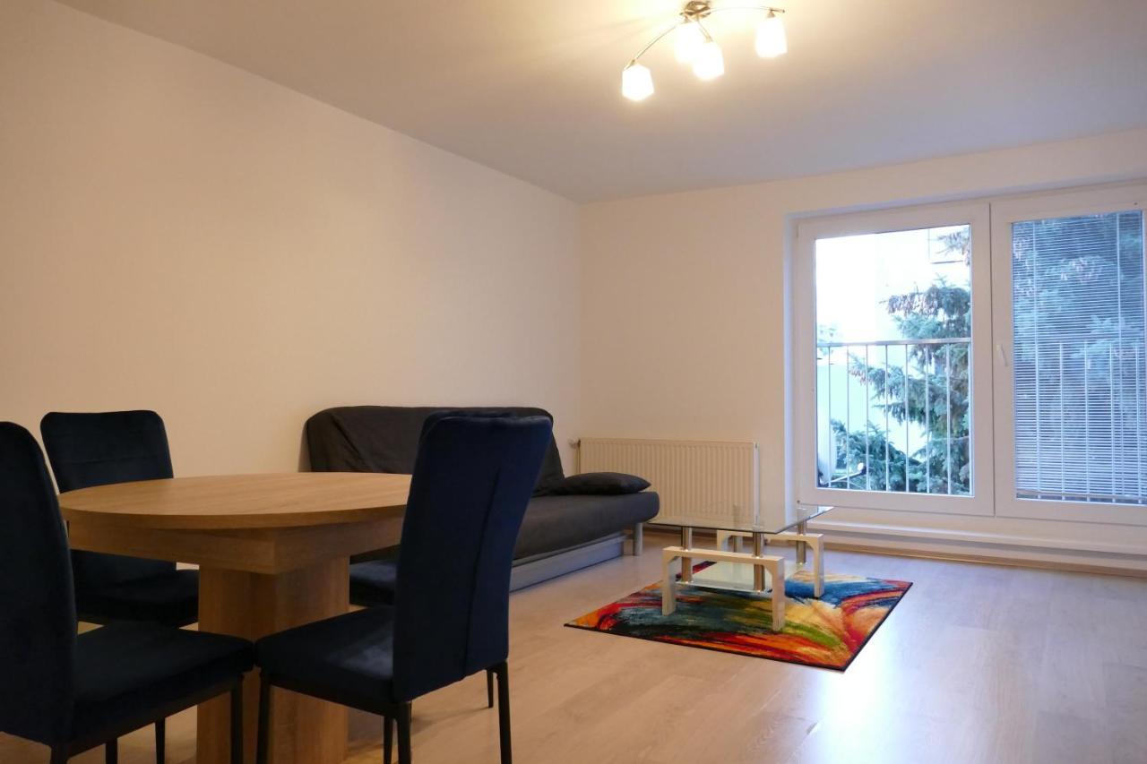 Modern And Light 2-Room Apartment Вена Экстерьер фото