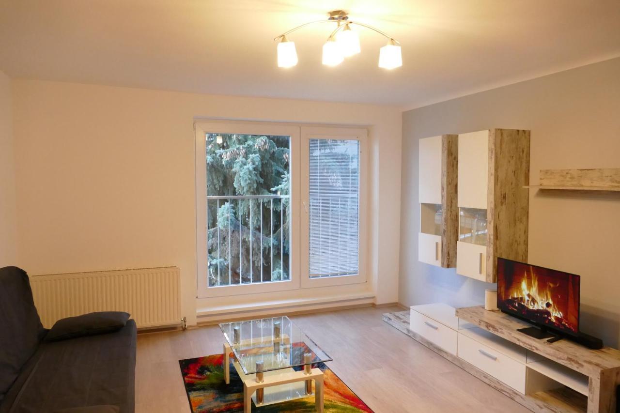 Modern And Light 2-Room Apartment Вена Экстерьер фото